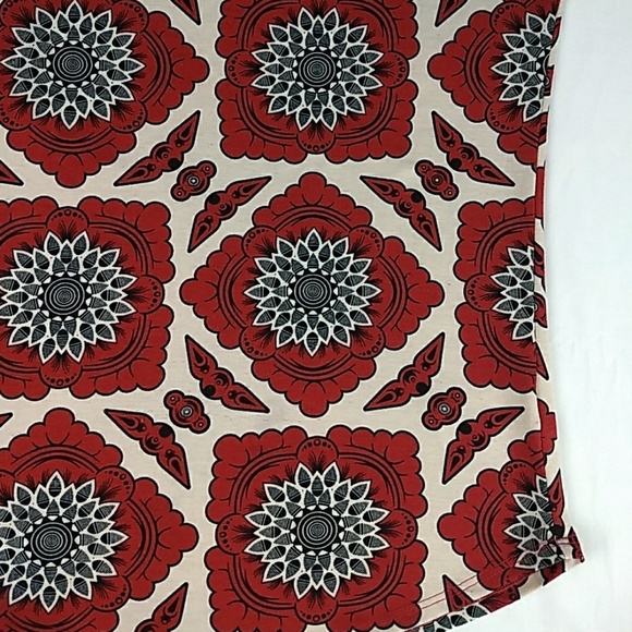 Lularoe Randy Floral Tee - Picture 3 of 6